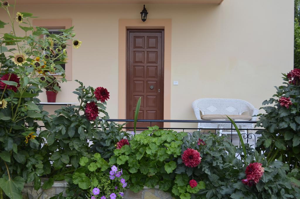 Lefki Studios Lakithra Exterior photo